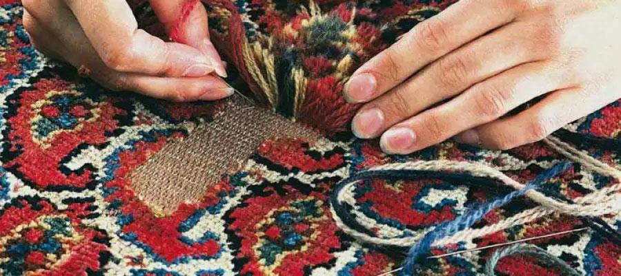 ترمیم بیدخوردگی فرش در قالیشویی زندگی